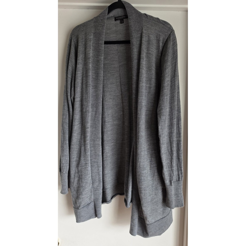 Banana Republic Cardigan Womens L Grey 100% Merino Wool Solid Classic Sweater